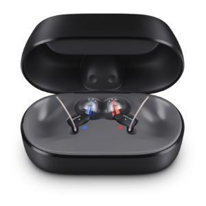 Oticon_SmartCharger_NXT_H2-2025_Front_Open_w_Zeal_nxtCIC_500pctSize Oticon Zeal Smartcharger